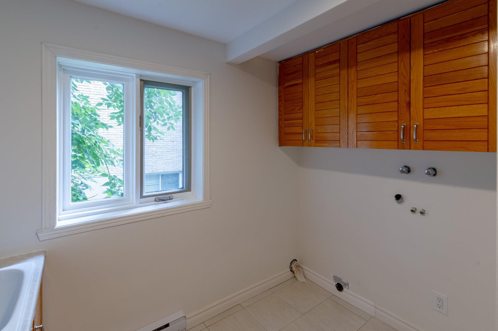









9001


Crois. Rimouski

,
Brossard,




QC
J4X2S2

