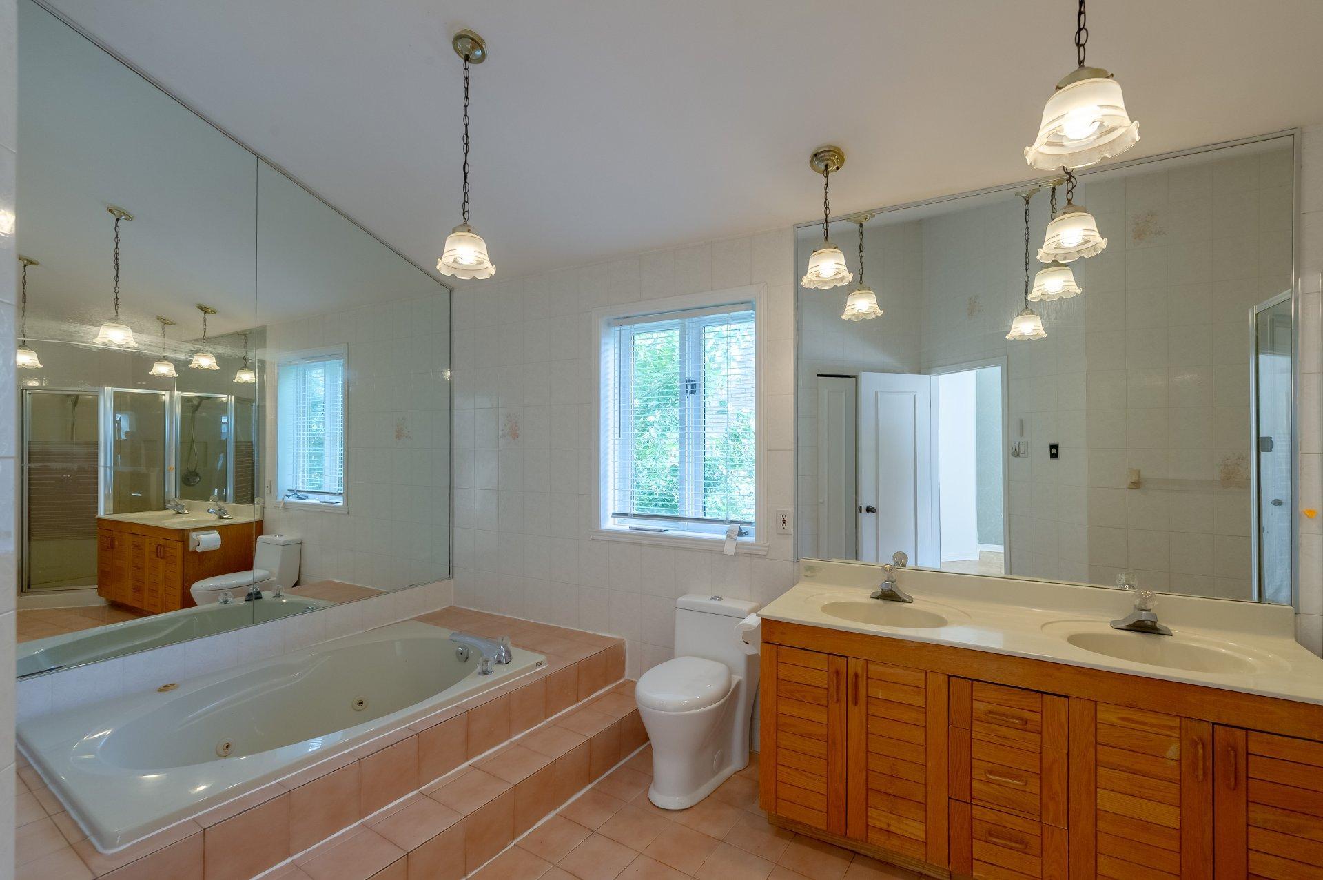 









9001


Crois. Rimouski

,
Brossard,




QC
J4X2S2

