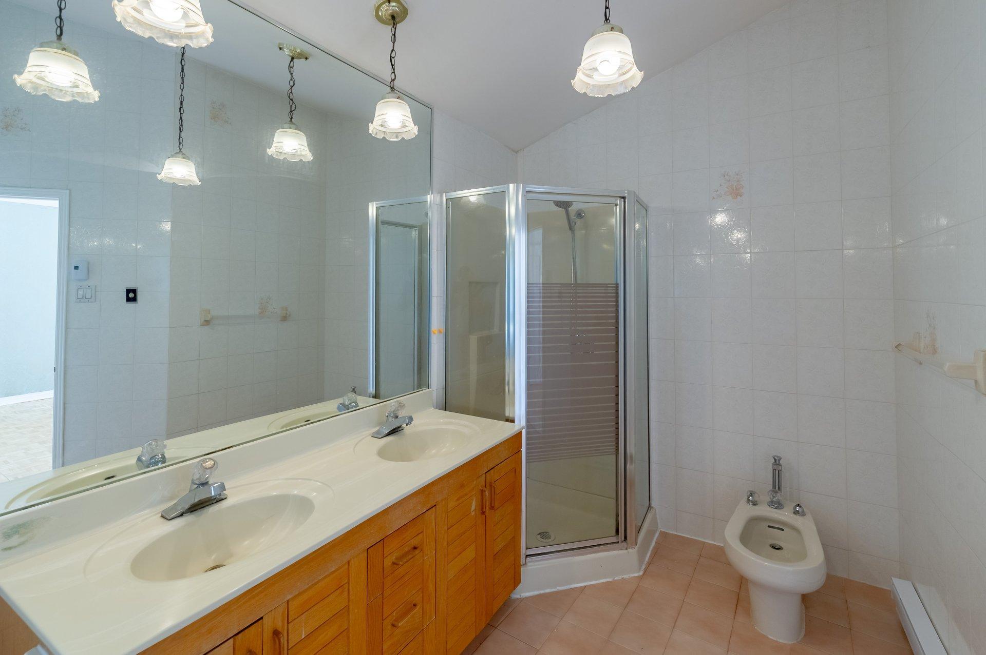 









9001


Crois. Rimouski

,
Brossard,




QC
J4X2S2

