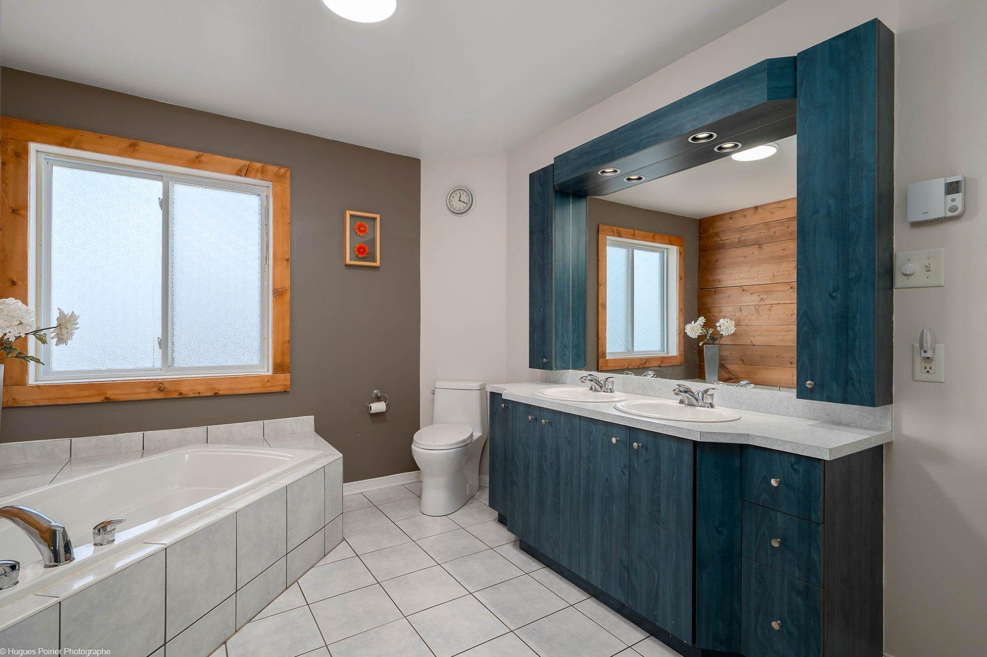 









492


Rue de Ferréol

,
Terrebonne (Terrebonne),




QC
J6Y1Y9

