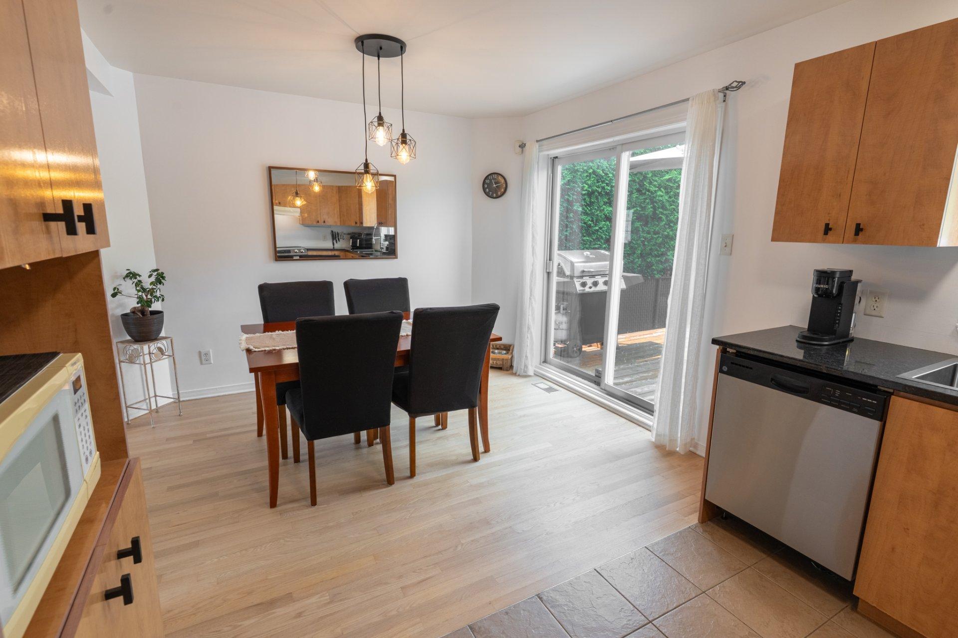 









492


Rue de Ferréol

,
Terrebonne (Terrebonne),




QC
J6Y1Y9

