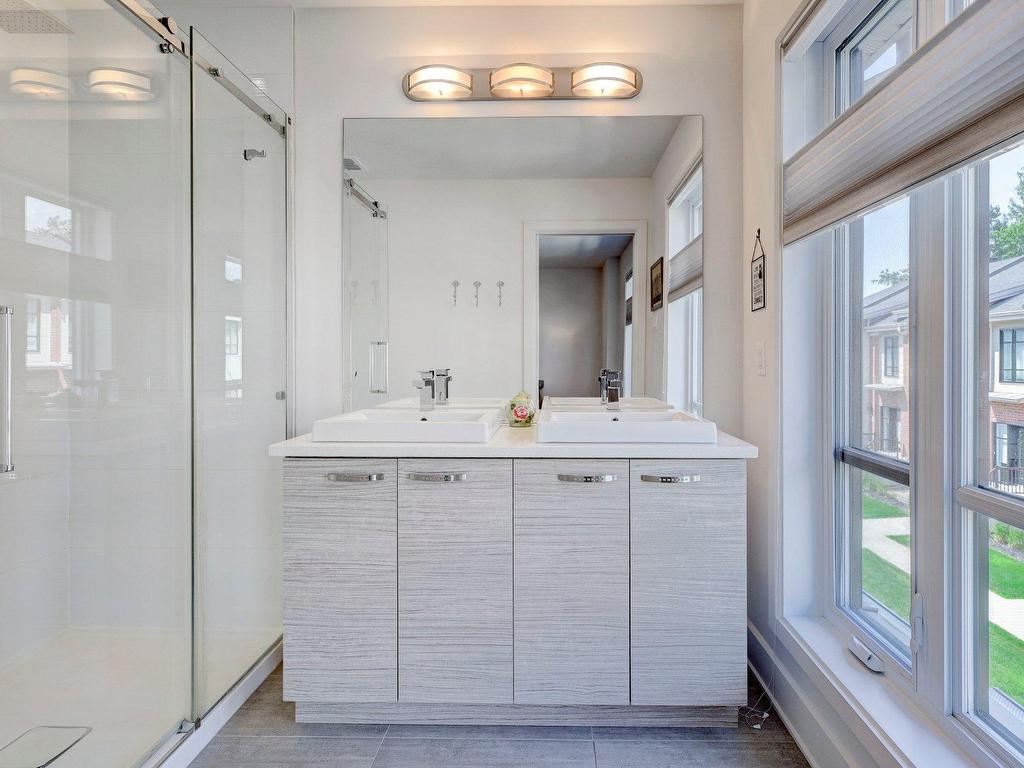 









631


Av. Donegani

,
Pointe-Claire,




QC
H9R0C1

