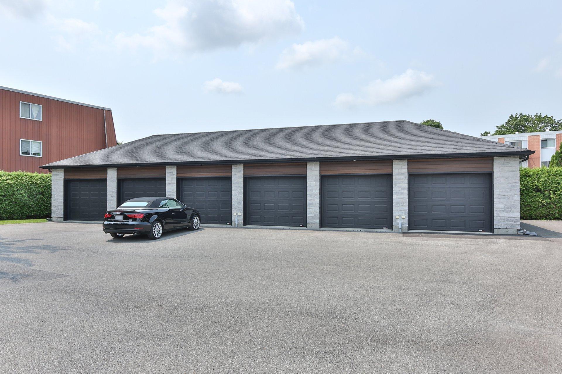 









814


Rue Champlain

,
Saint-Jean-sur-Richelieu,




QC
J3A1B9

