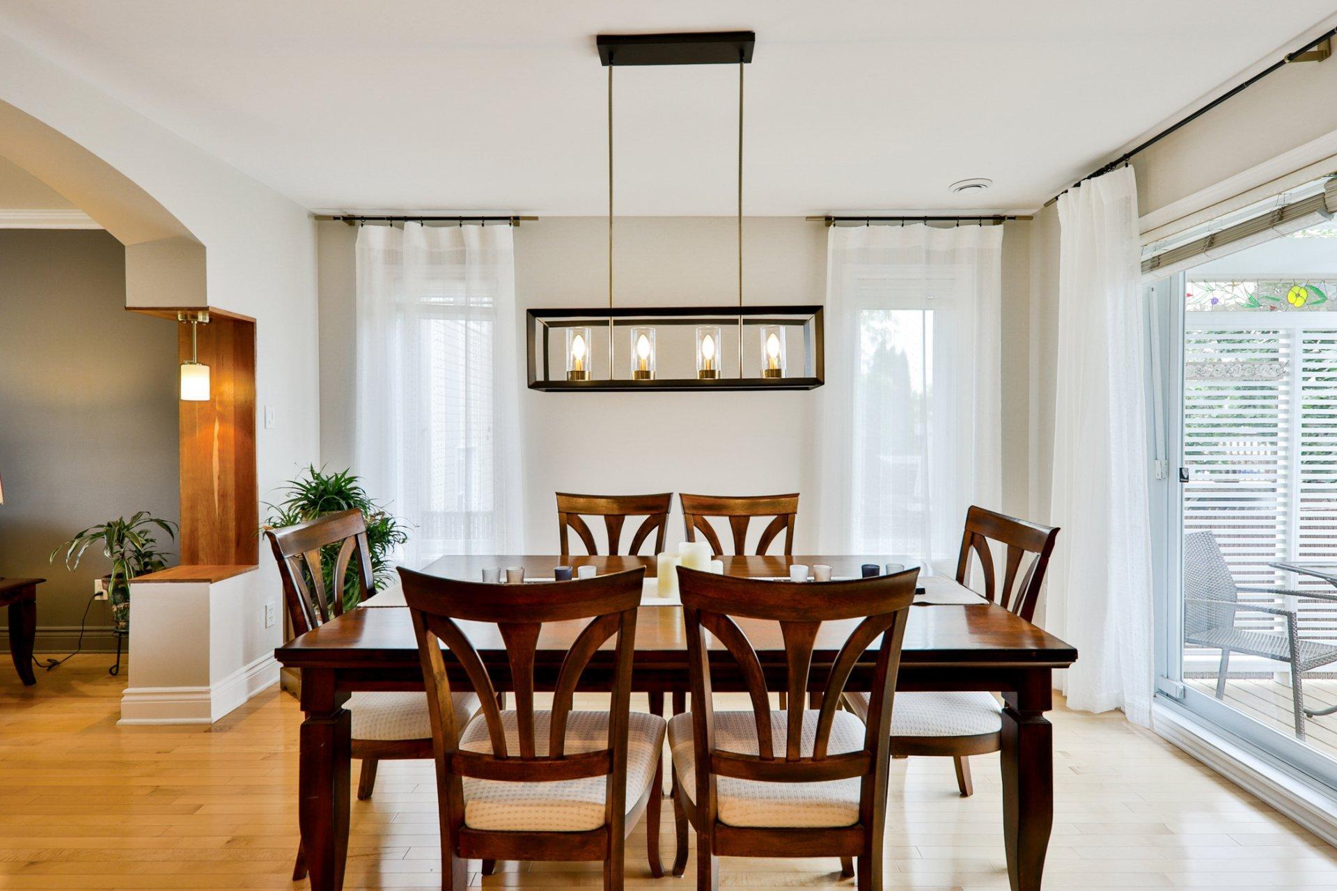 









3014


Rue du Versant

,
Sainte-Marthe-sur-le-Lac,




QC
J0N1P0

