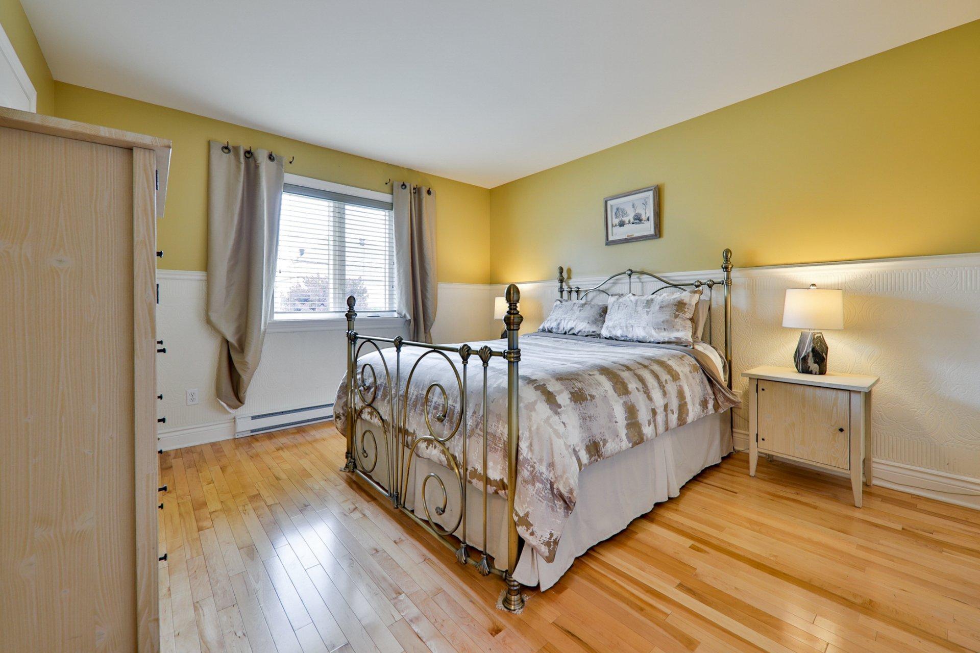









3014


Rue du Versant

,
Sainte-Marthe-sur-le-Lac,




QC
J0N1P0

