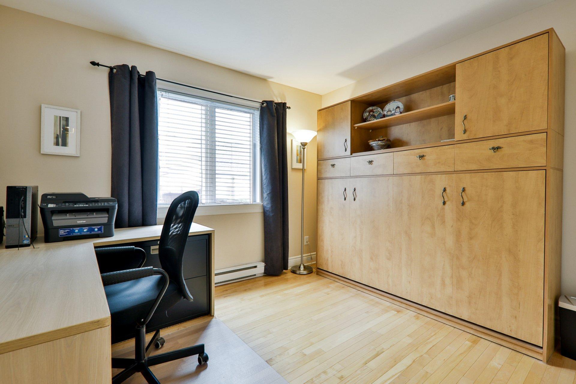 









3014


Rue du Versant

,
Sainte-Marthe-sur-le-Lac,




QC
J0N1P0

