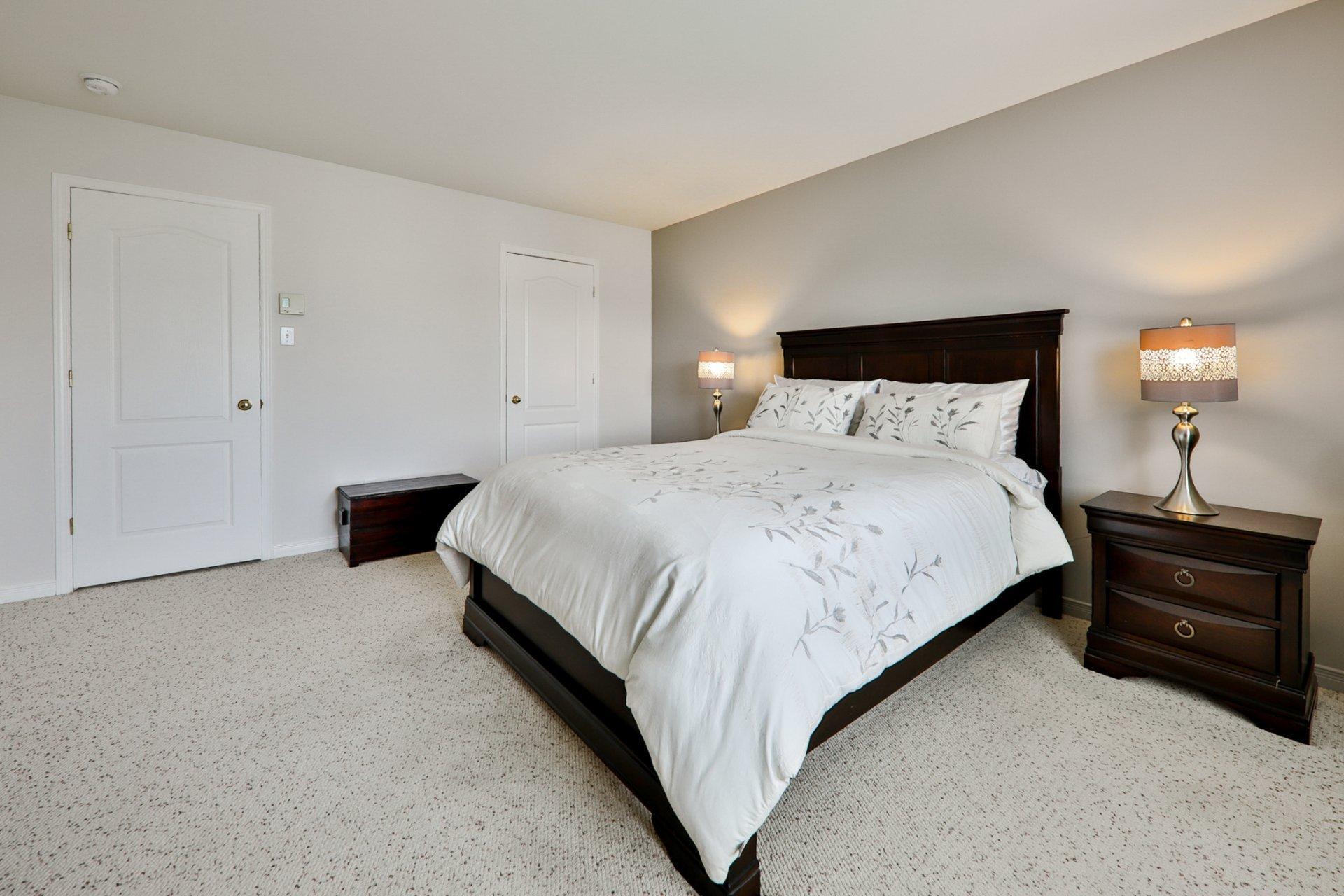 









3014


Rue du Versant

,
Sainte-Marthe-sur-le-Lac,




QC
J0N1P0

