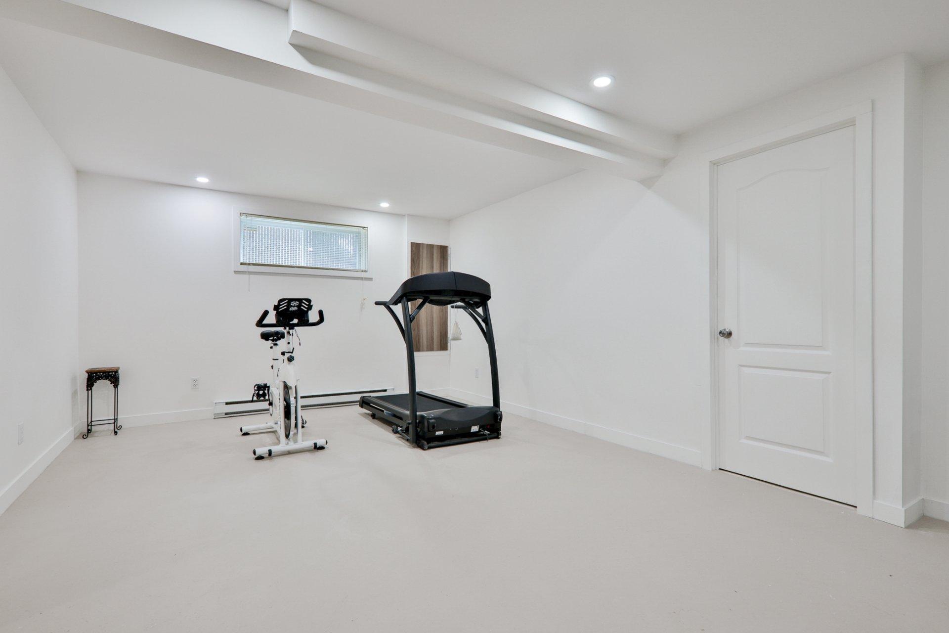 









3014


Rue du Versant

,
Sainte-Marthe-sur-le-Lac,




QC
J0N1P0

