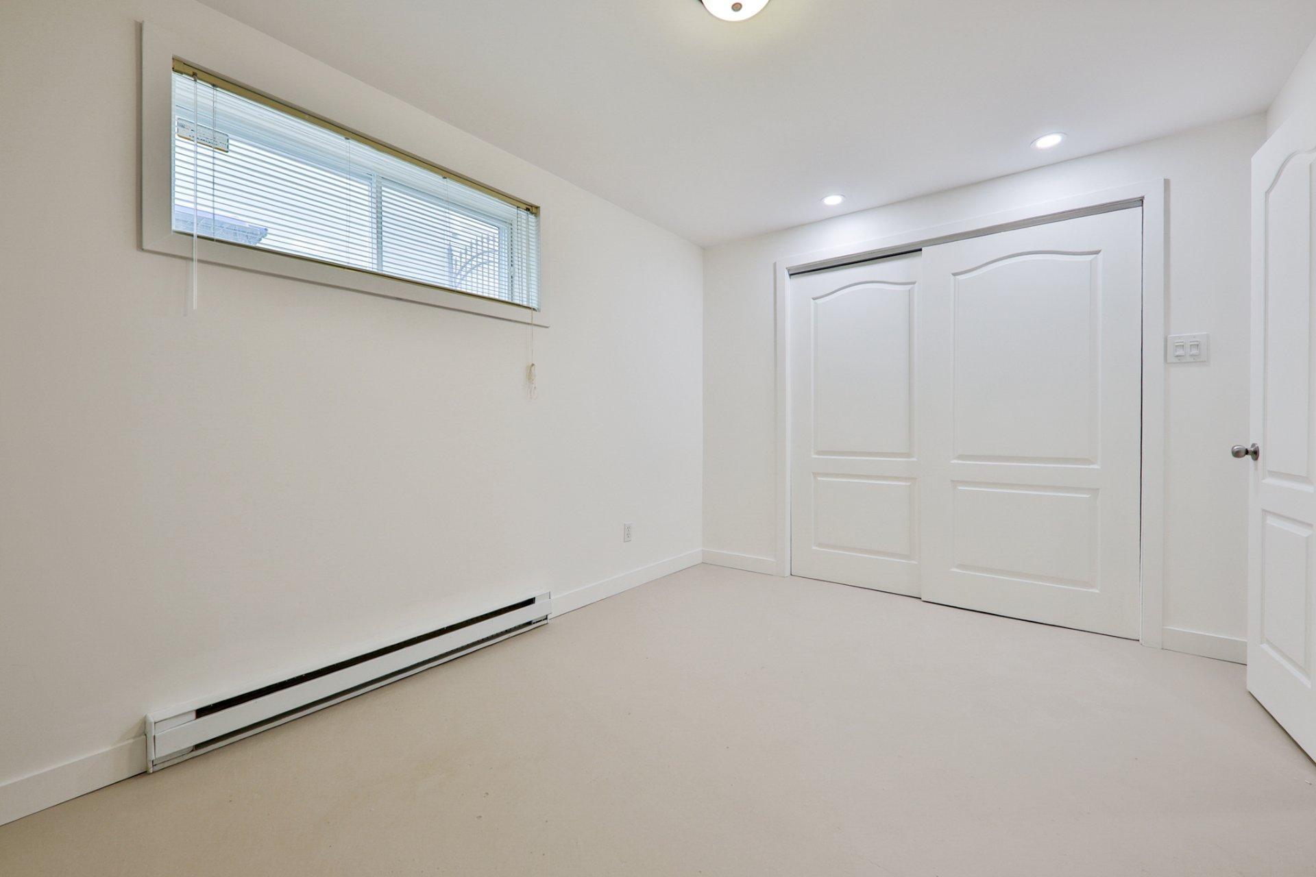 









3014


Rue du Versant

,
Sainte-Marthe-sur-le-Lac,




QC
J0N1P0

