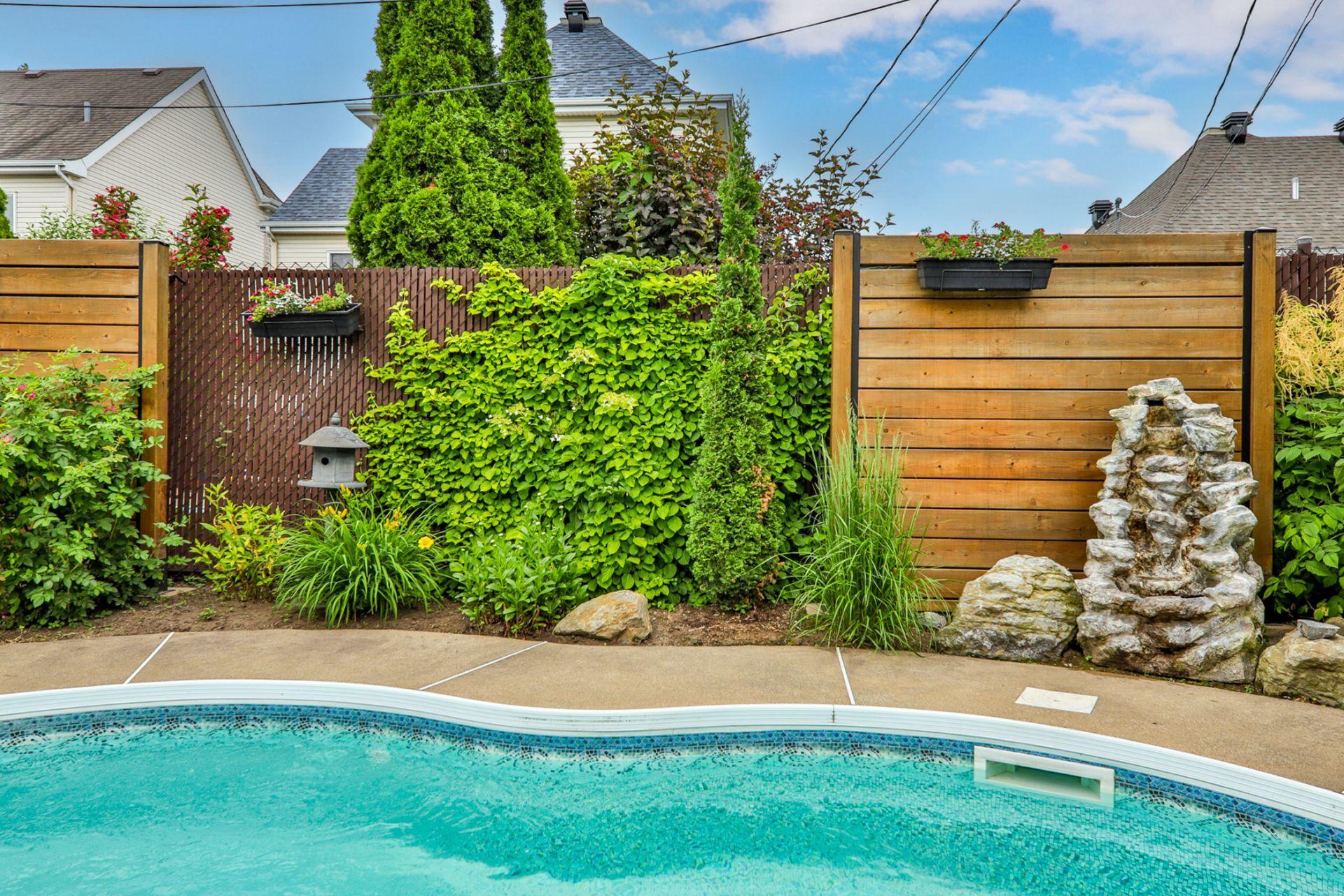 









3014


Rue du Versant

,
Sainte-Marthe-sur-le-Lac,




QC
J0N1P0

