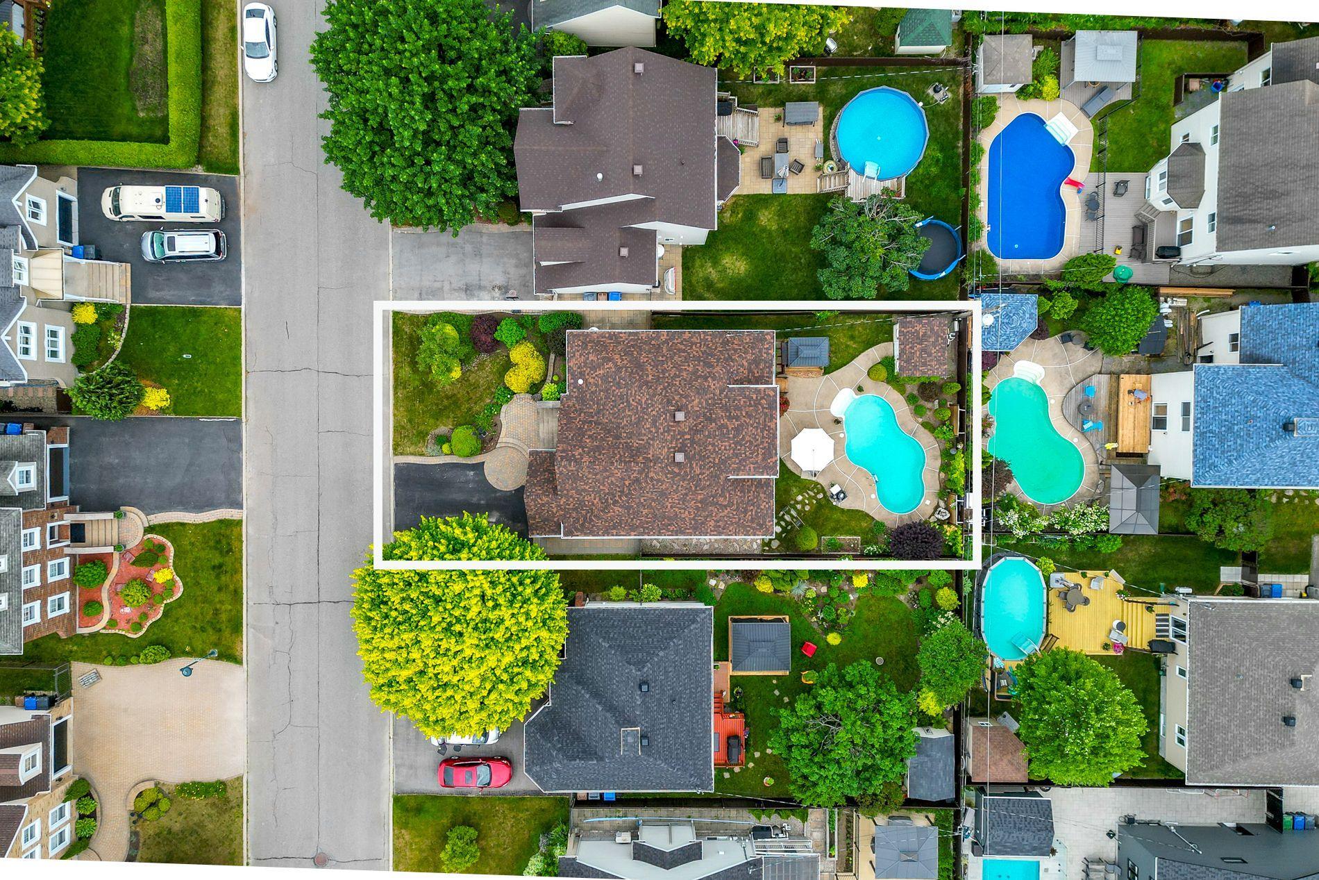 









3014


Rue du Versant

,
Sainte-Marthe-sur-le-Lac,




QC
J0N1P0

