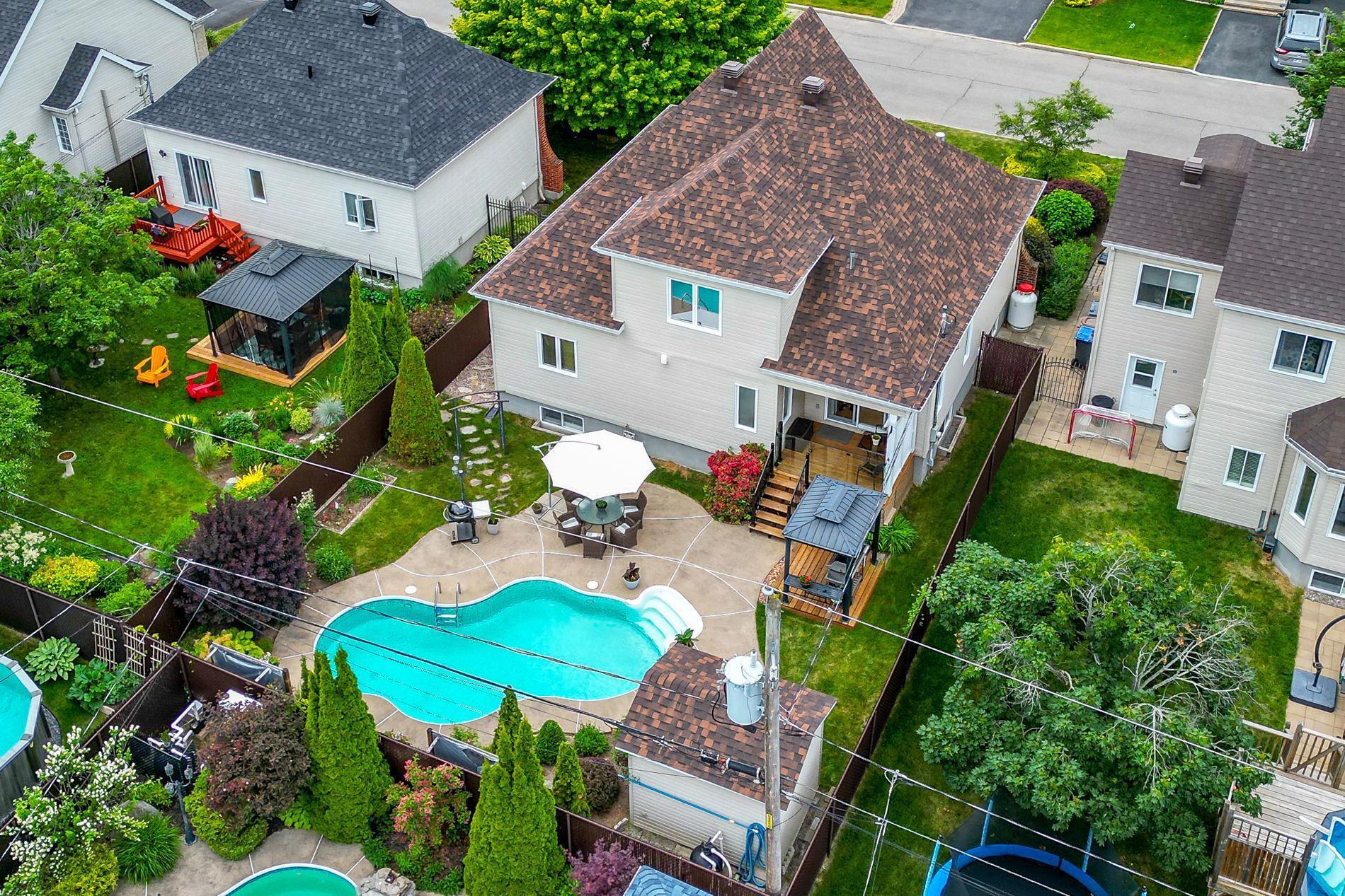 









3014


Rue du Versant

,
Sainte-Marthe-sur-le-Lac,




QC
J0N1P0

