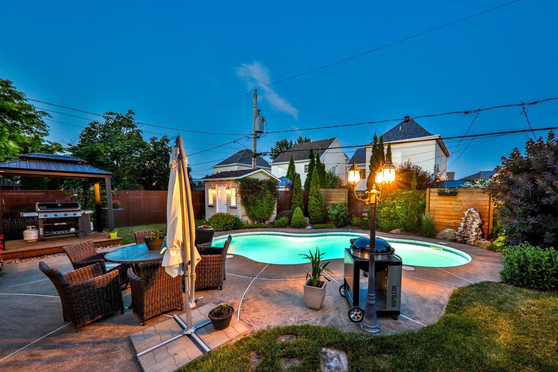 









3014


Rue du Versant

,
Sainte-Marthe-sur-le-Lac,




QC
J0N1P0

