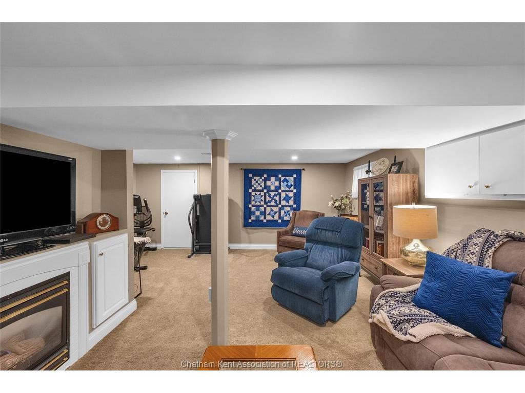 









74


Phyllis

Avenue,
Chatham,




ON
N7M 3C3

