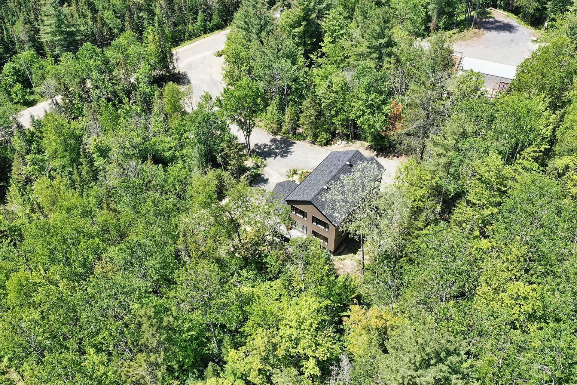 









51

 - 53


Av. Gagné

,
Saint-Côme,




QC
J0K2B0

