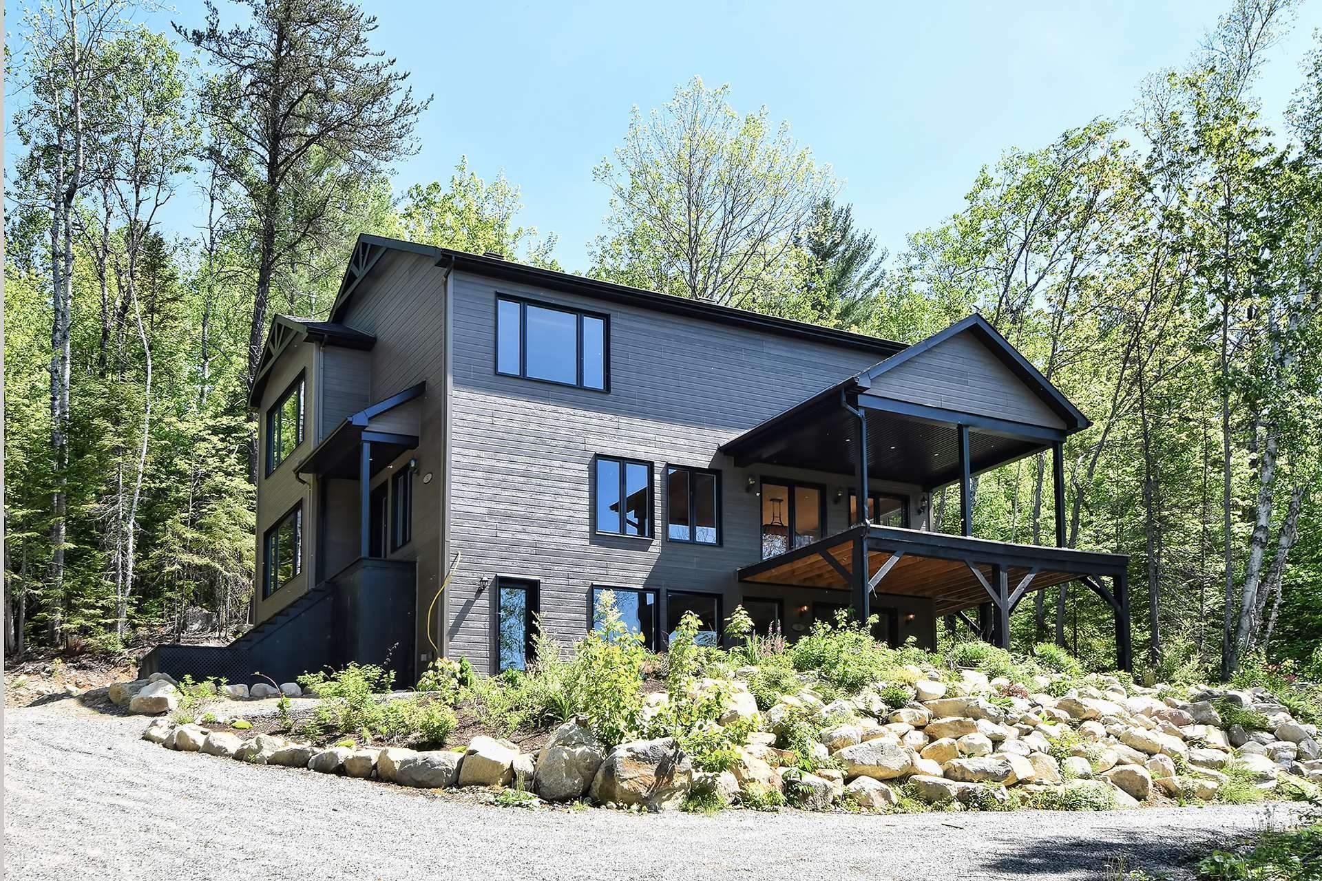 









51

 - 53


Av. Gagné

,
Saint-Côme,




QC
J0K2B0

