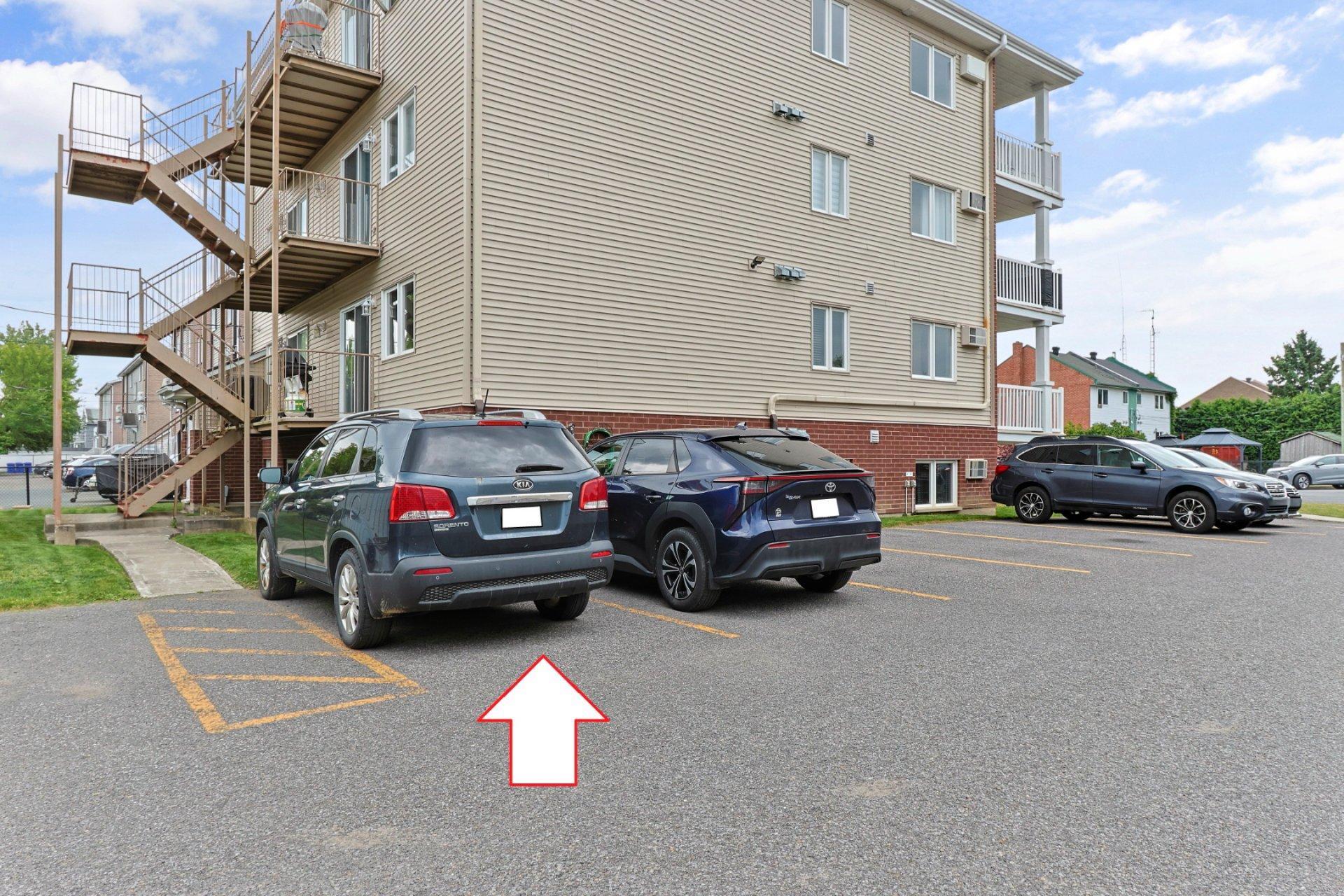 









585


Rue Robidoux

, 101,
Marieville,




QC
J3M0B1

