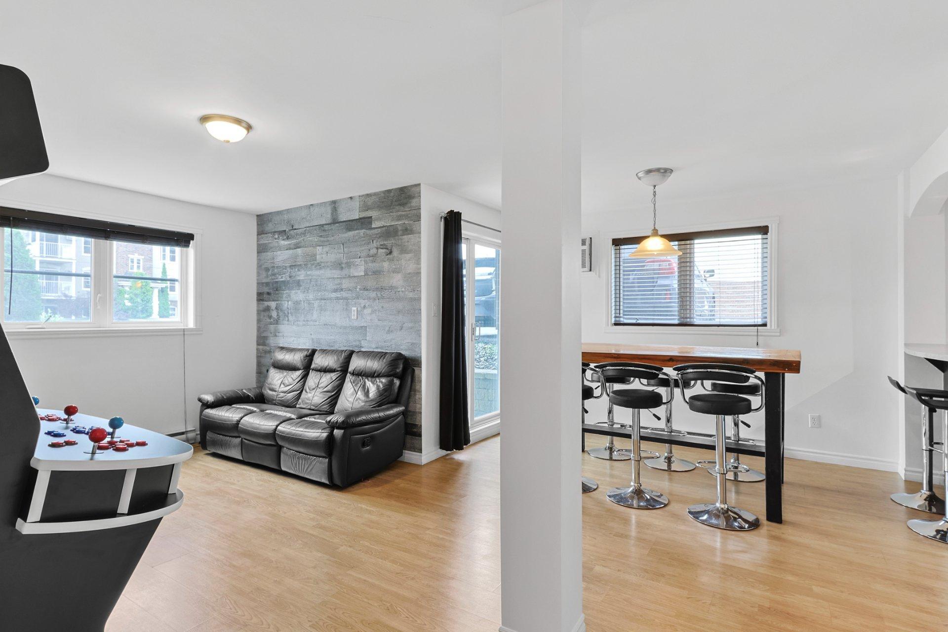 









585


Rue Robidoux

, 101,
Marieville,




QC
J3M0B1


