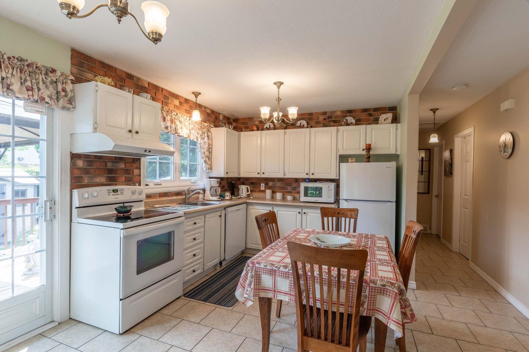









31


Rue Lafontaine

,
Gatineau (Gatineau),




QC
J8T3S5

