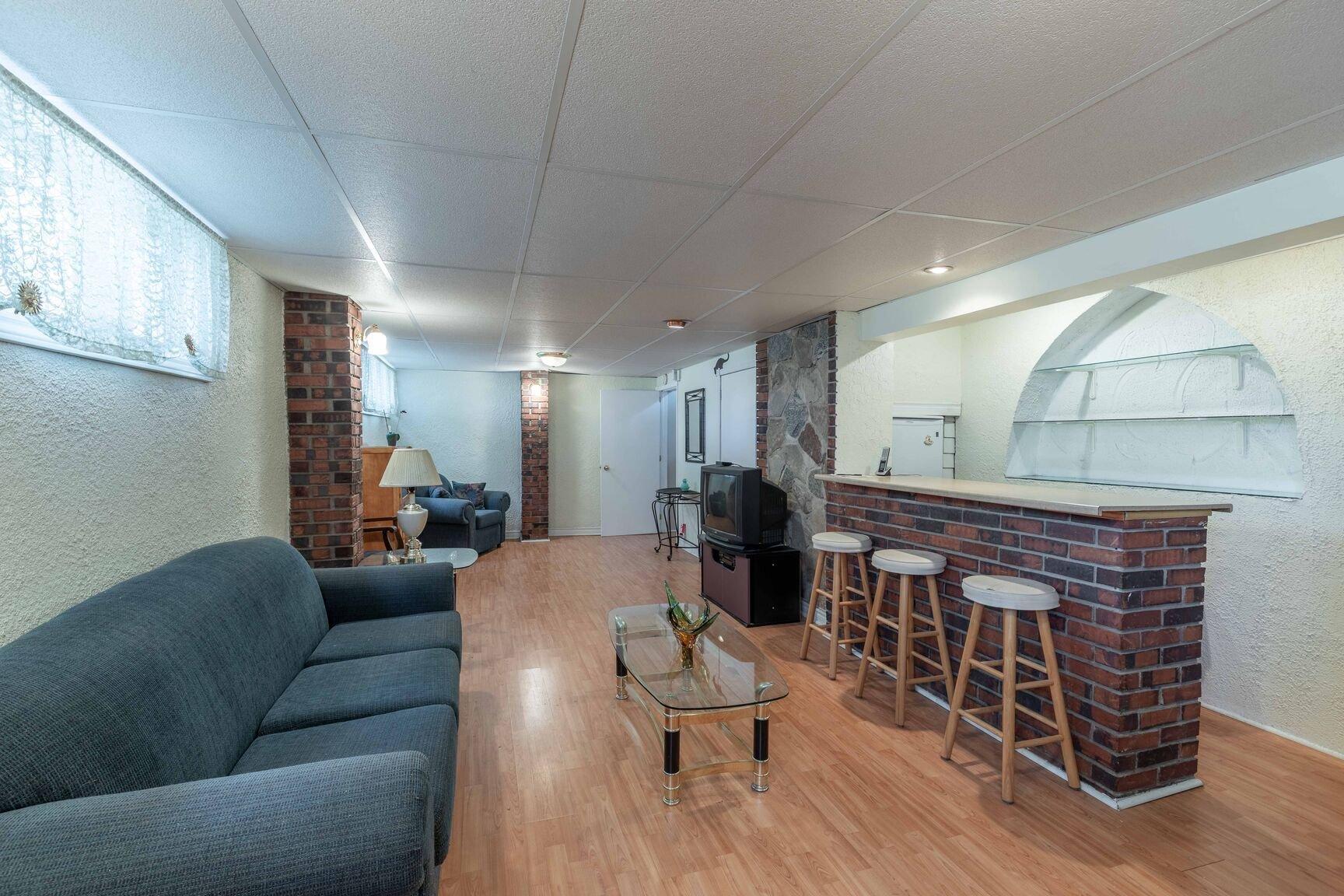 









31


Rue Lafontaine

,
Gatineau (Gatineau),




QC
J8T3S5


