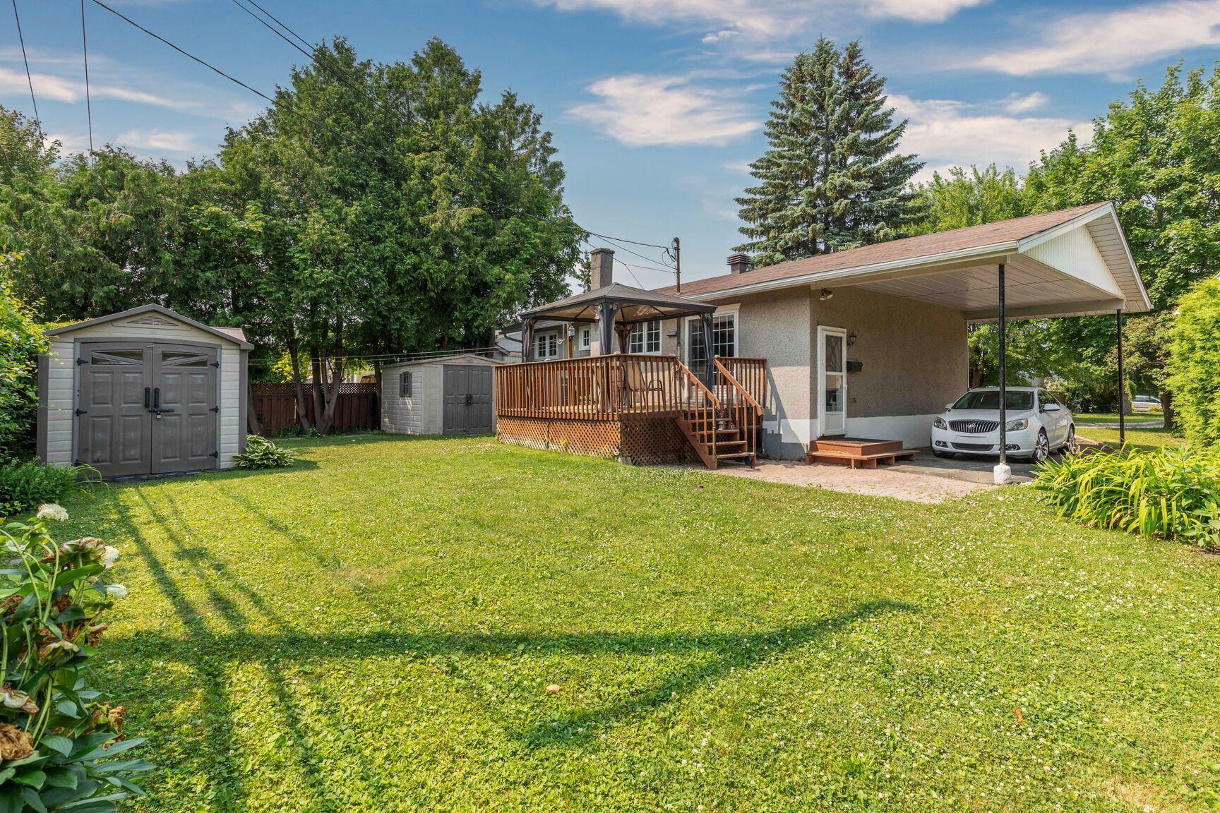 









31


Rue Lafontaine

,
Gatineau (Gatineau),




QC
J8T3S5

