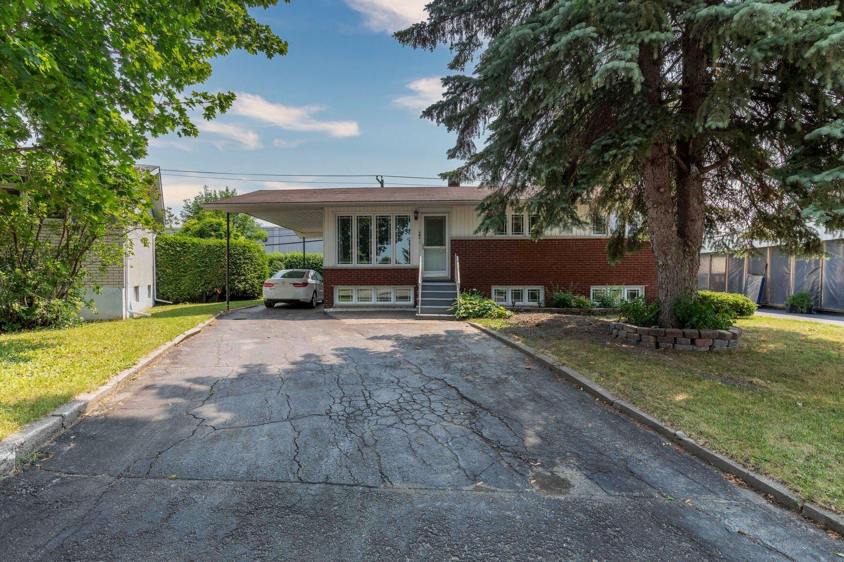 









31


Rue Lafontaine

,
Gatineau (Gatineau),




QC
J8T3S5

