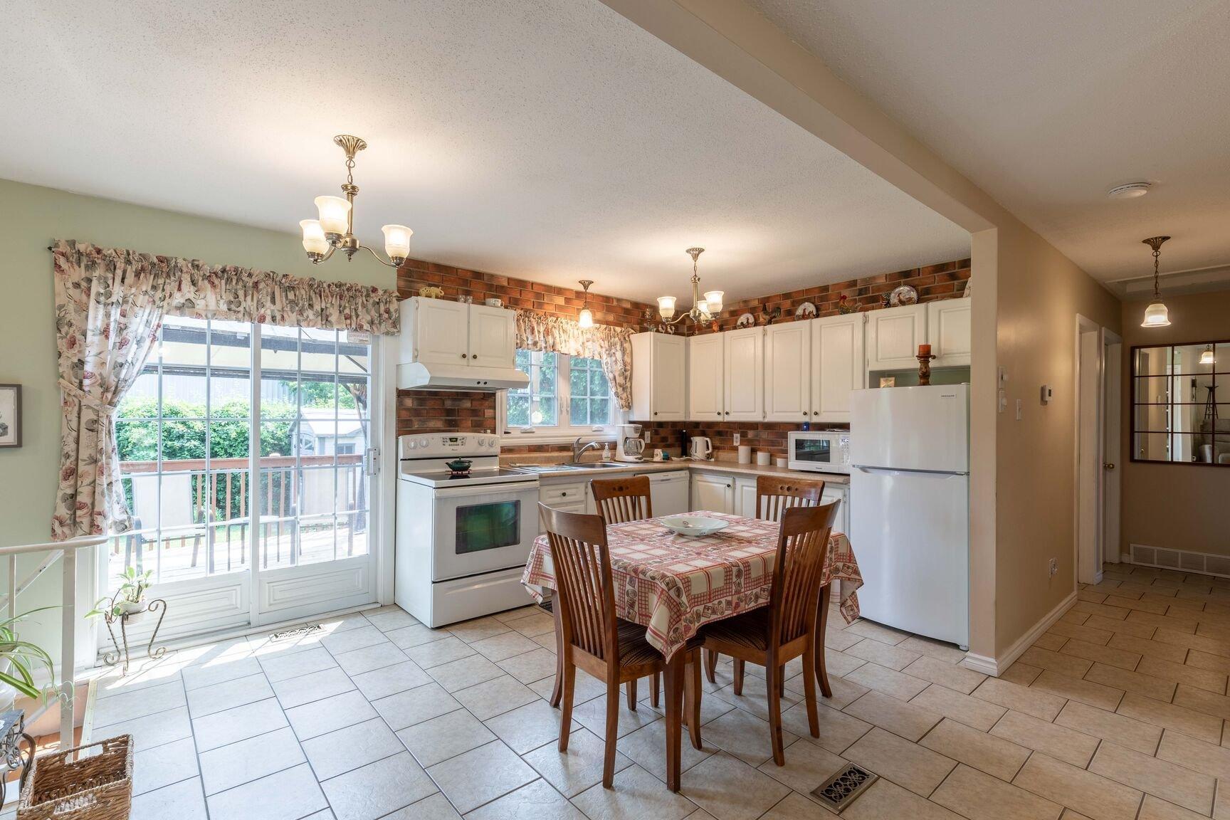 









31


Rue Lafontaine

,
Gatineau (Gatineau),




QC
J8T3S5

