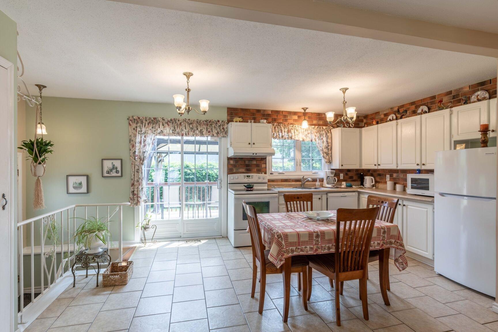 









31


Rue Lafontaine

,
Gatineau (Gatineau),




QC
J8T3S5

