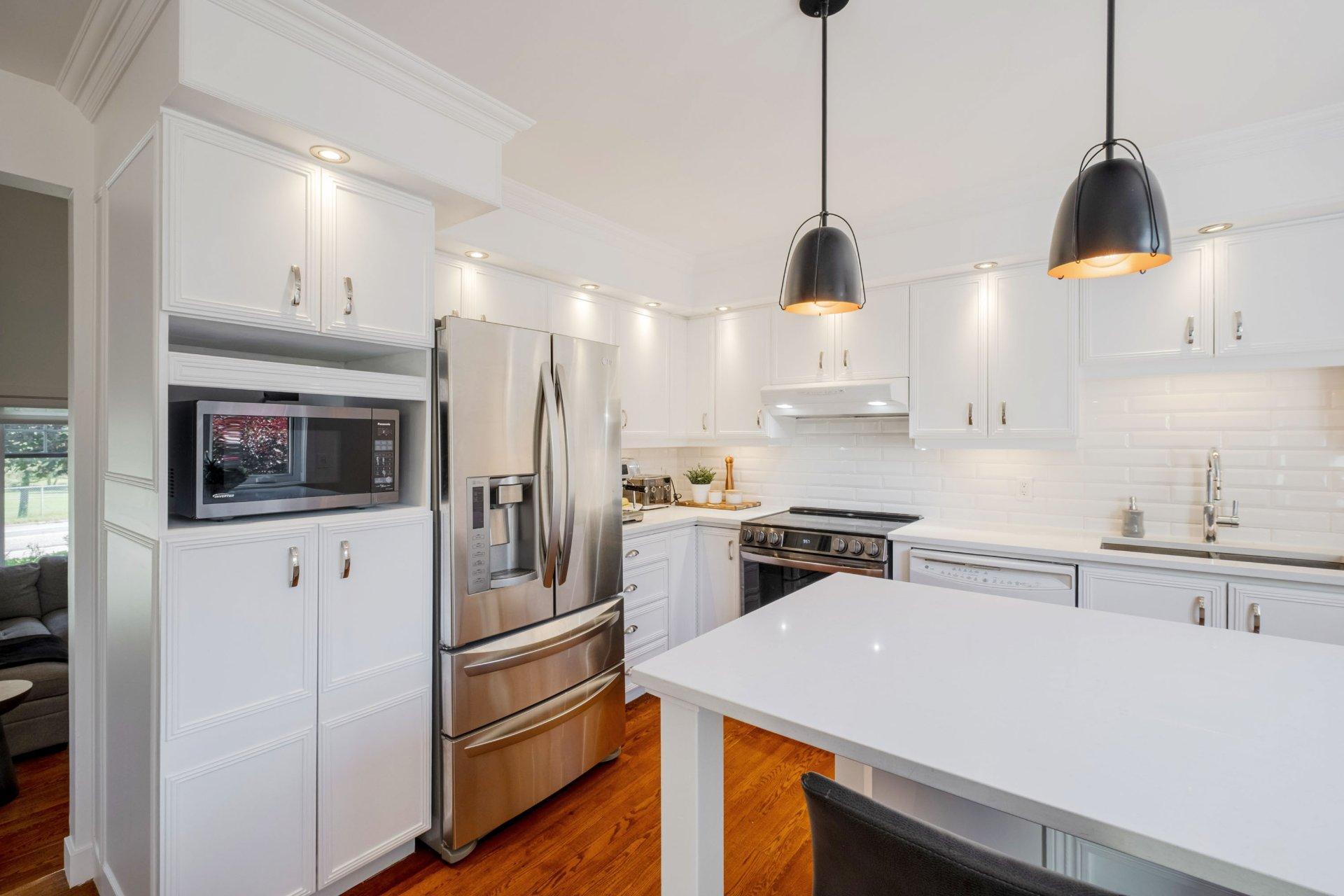 









2216


Rue Prospect

,
Sherbrooke (Les Nations),




QC
J1L1A2

