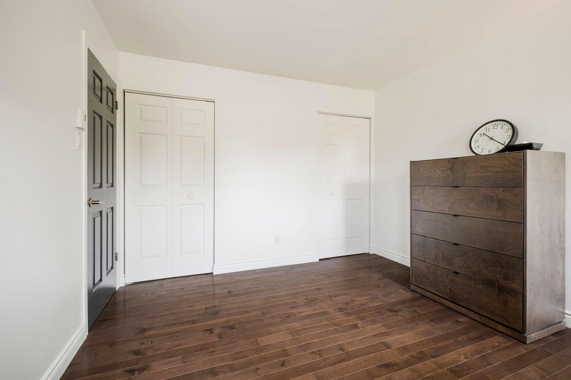 









2216


Rue Prospect

,
Sherbrooke (Les Nations),




QC
J1L1A2

