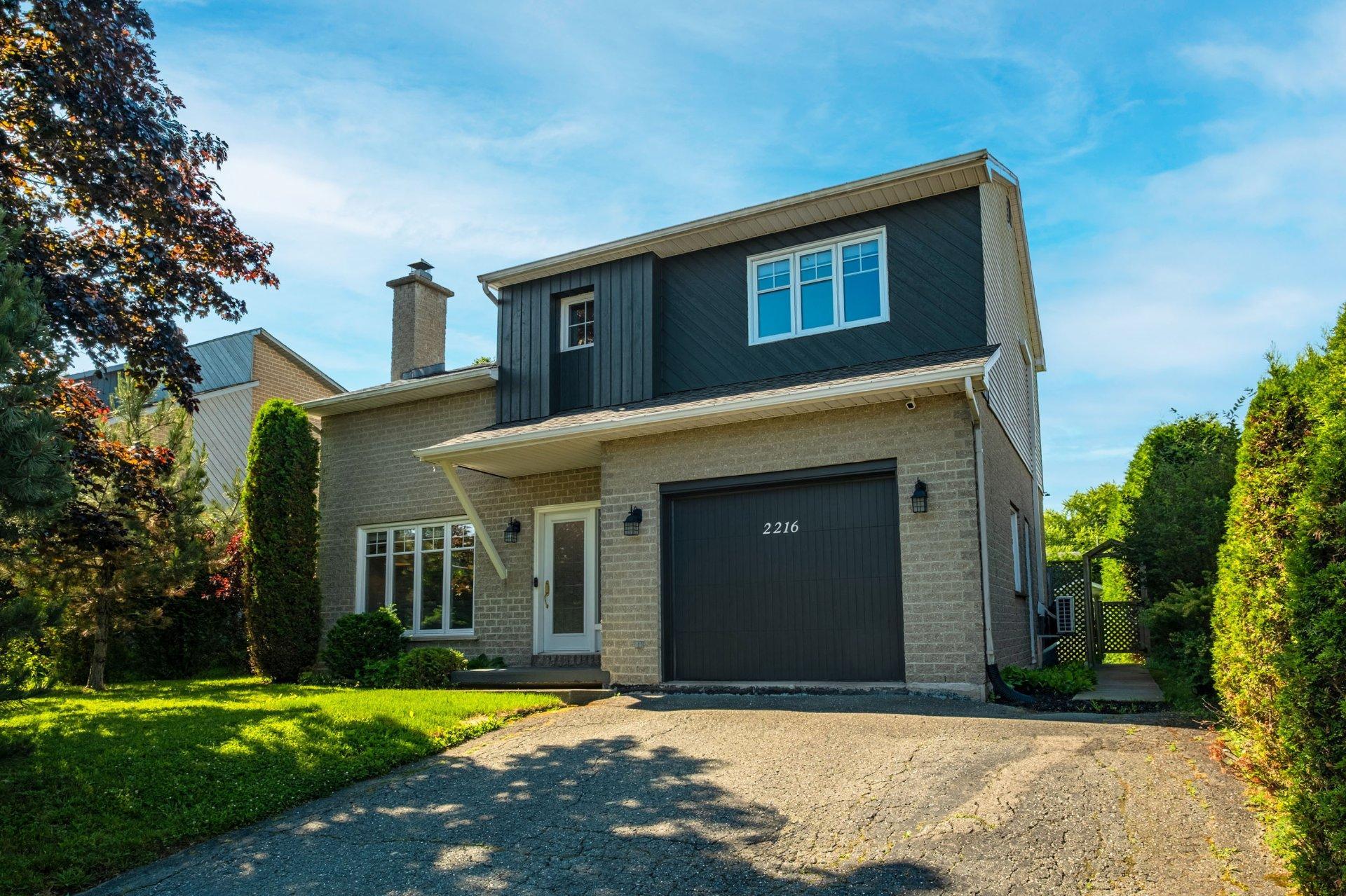









2216


Rue Prospect

,
Sherbrooke (Les Nations),




QC
J1L1A2

