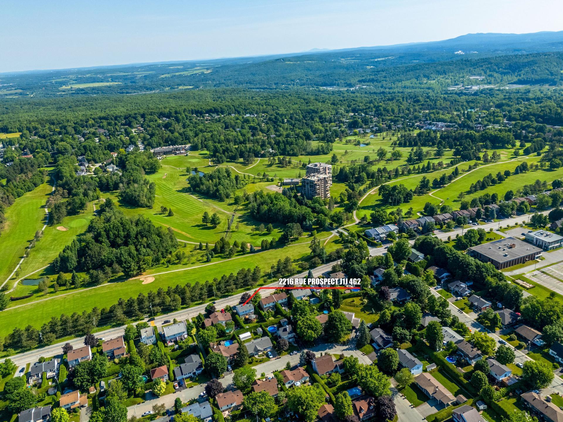 









2216


Rue Prospect

,
Sherbrooke (Les Nations),




QC
J1L1A2

