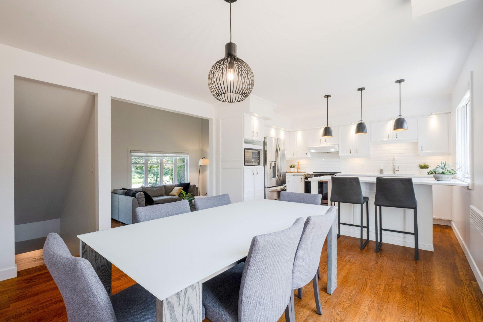









2216


Rue Prospect

,
Sherbrooke (Les Nations),




QC
J1L1A2


