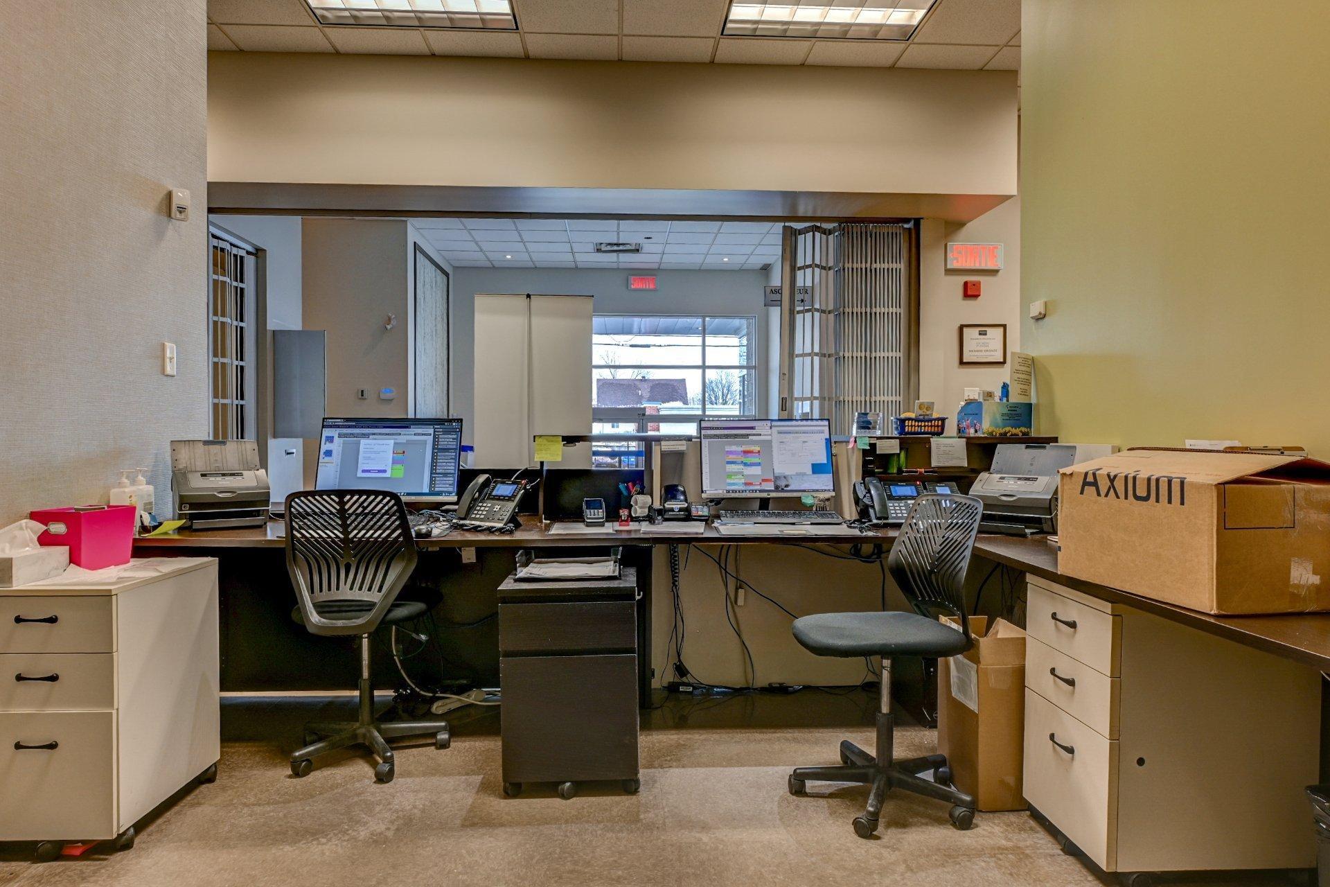 









256


Rue De Montigny

, 102,
Saint-Jérôme,




QC
J7Z5R2

