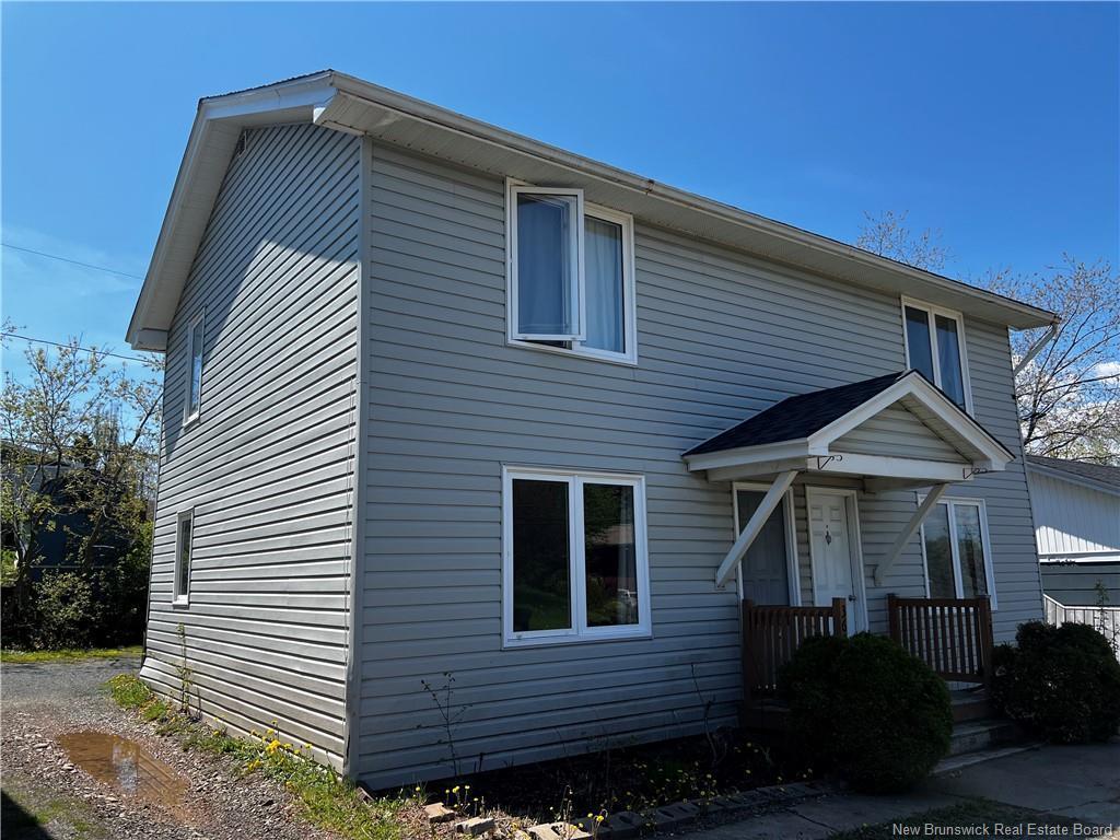 









363-367


St Anne

ST,
Bathurst,




NB
E2A 2N3

