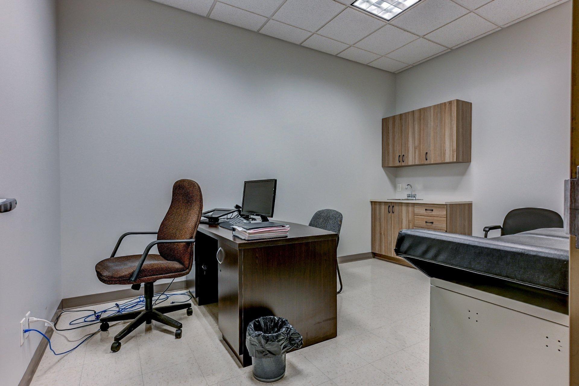 









256


Rue De Montigny

, 102B,
Saint-Jérôme,




QC
J7Z5R2

