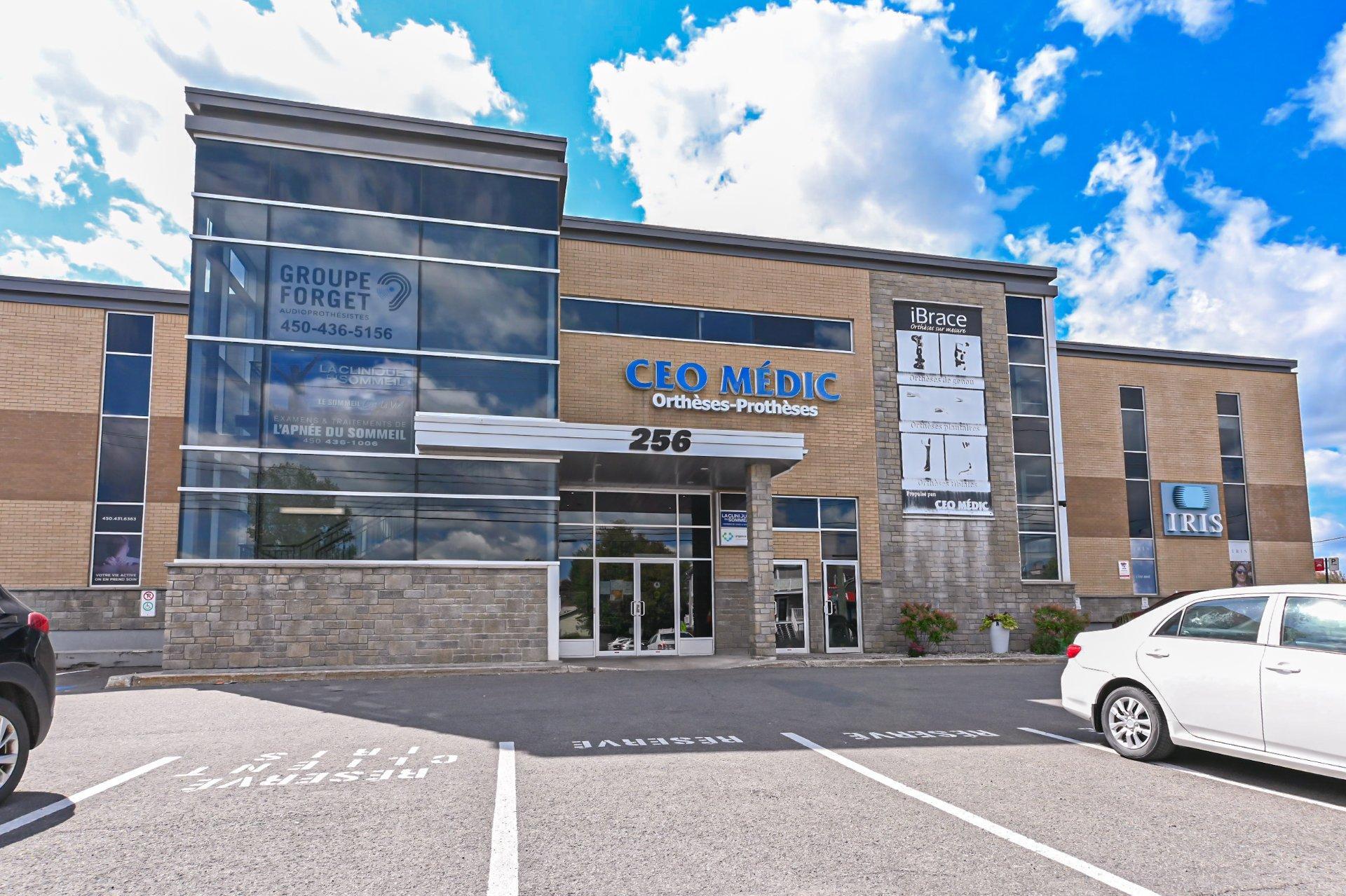 









256


Rue De Montigny

, 102B,
Saint-Jérôme,




QC
J7Z5R2

