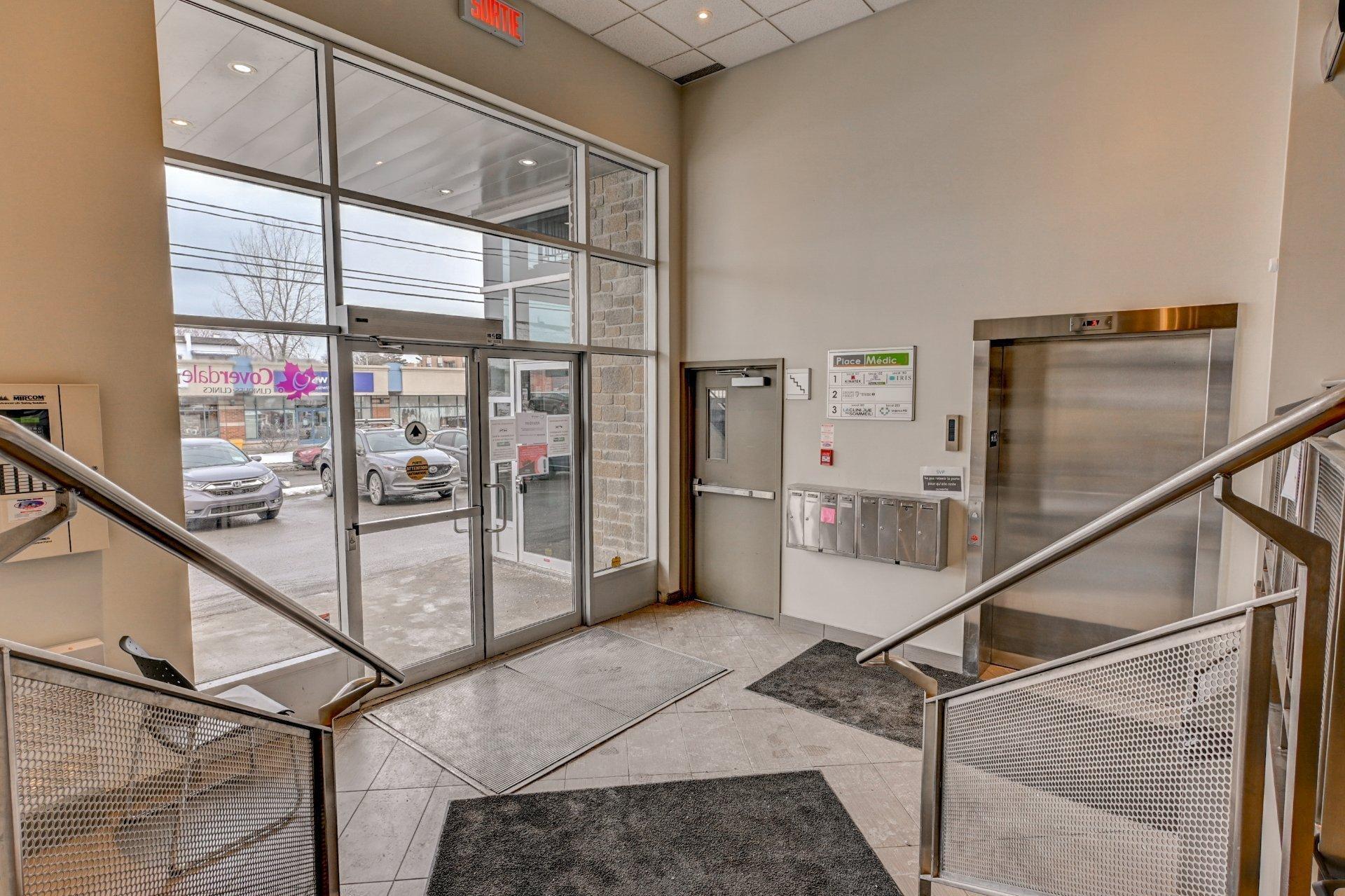 









256


Rue De Montigny

, 102B,
Saint-Jérôme,




QC
J7Z5R2

