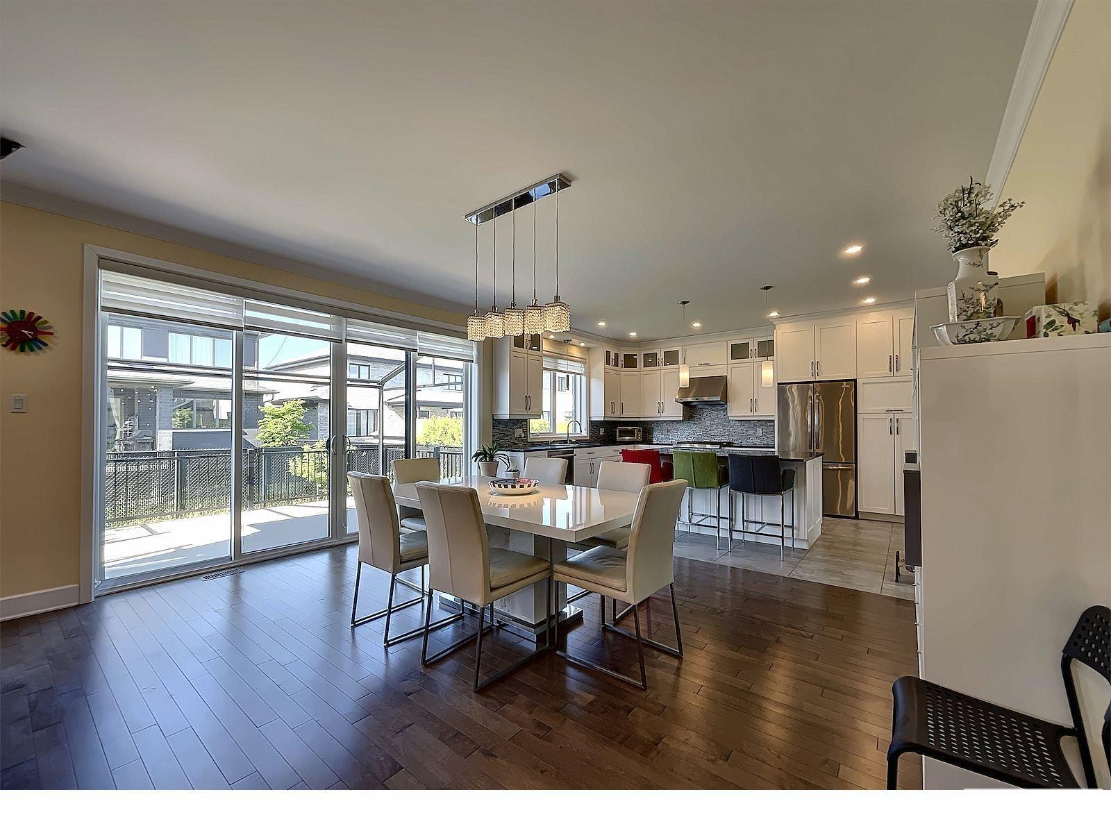 









3610


Rue de Louxor

,
Brossard,




QC
J4Y0P2

