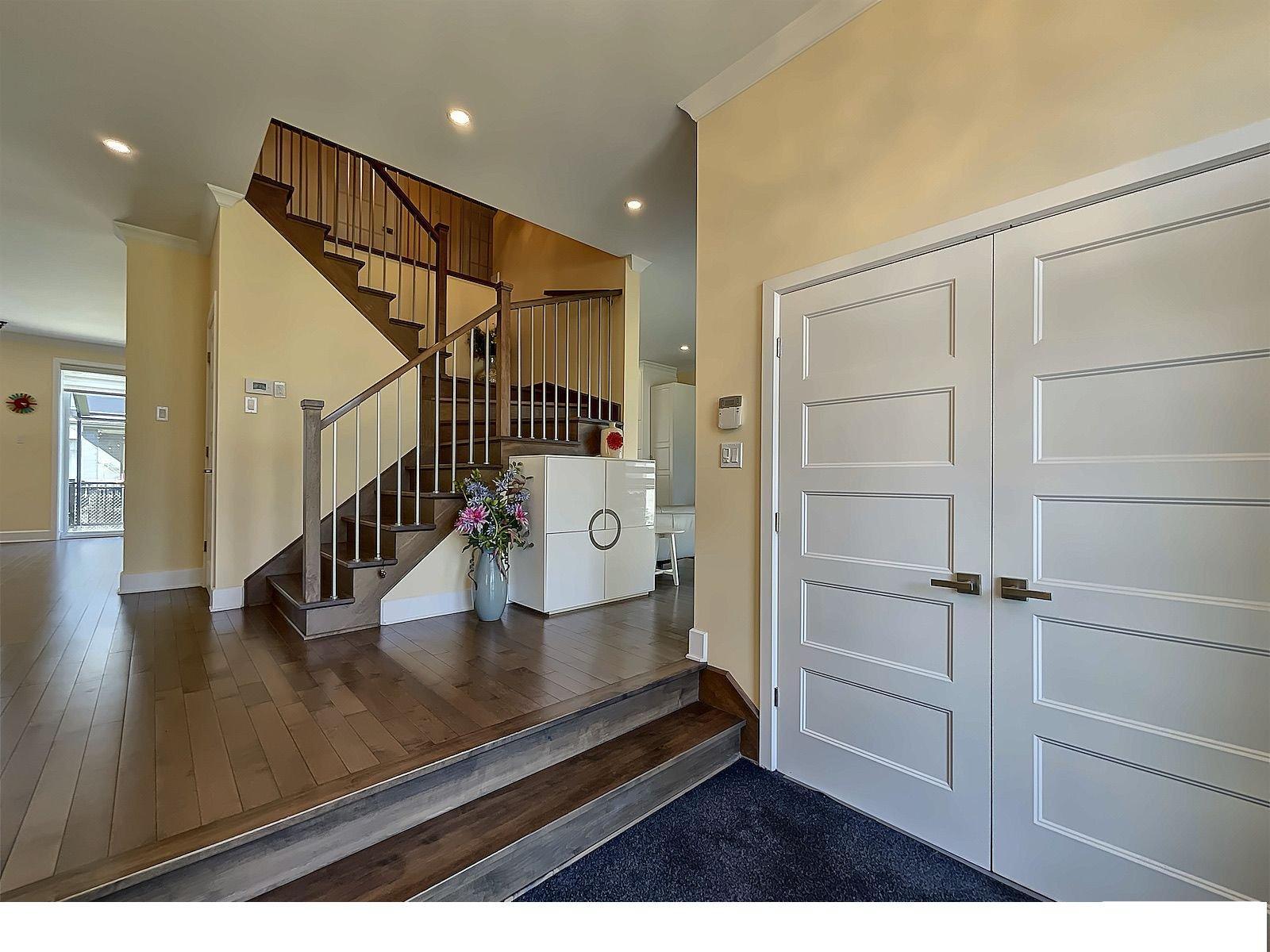 









3610


Rue de Louxor

,
Brossard,




QC
J4Y0P2

