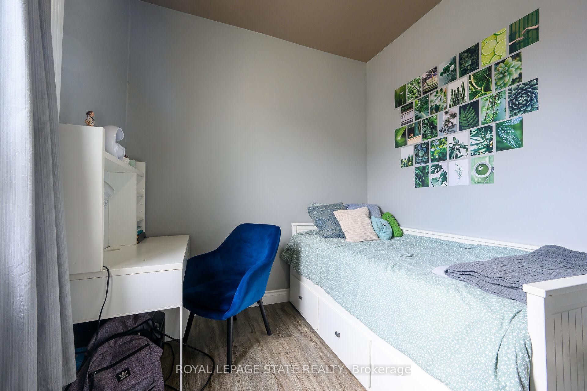 









129


Dundurn

Street North,
Hamilton,




ON
L8R 3E7

