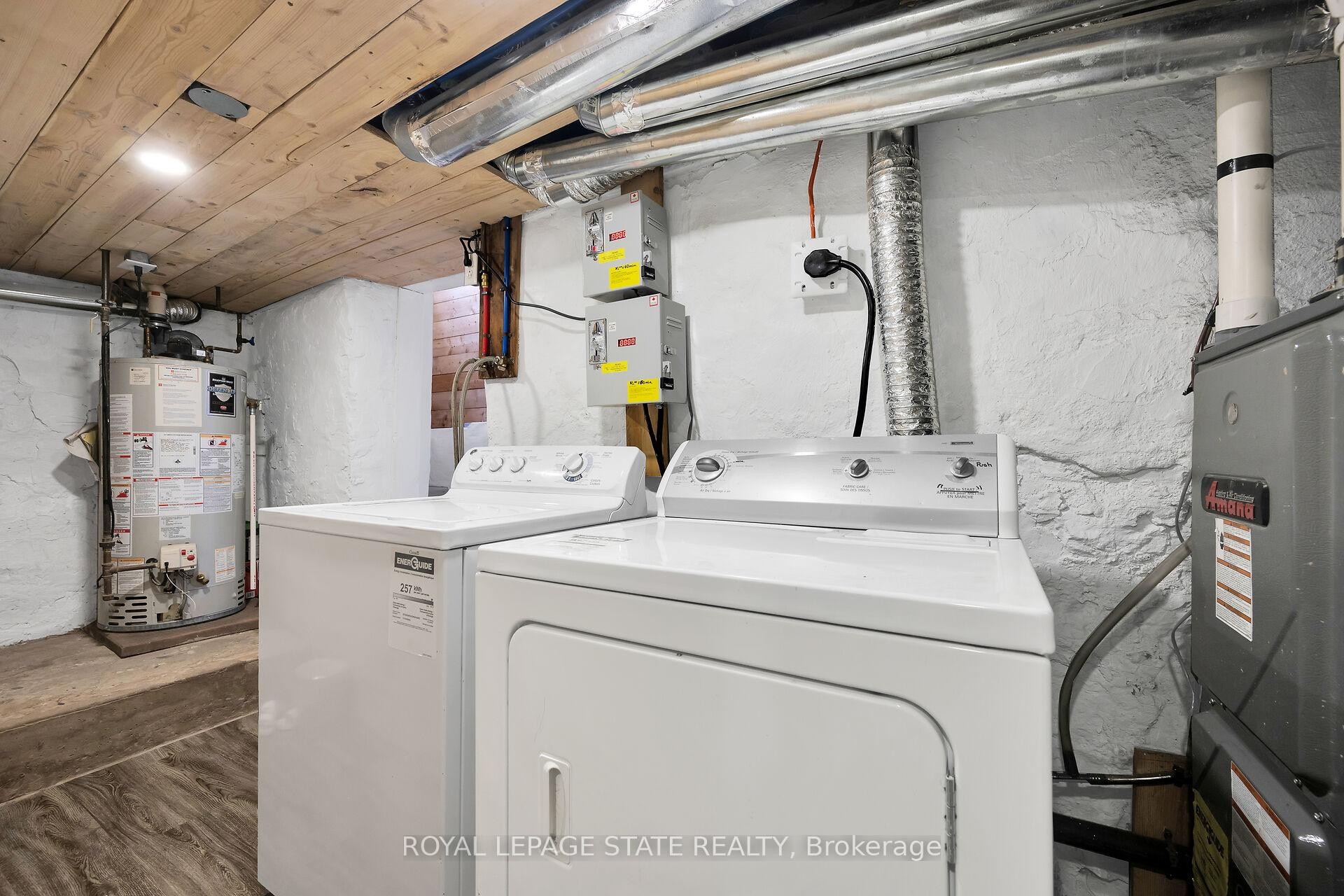 









129


Dundurn

Street North,
Hamilton,




ON
L8R 3E7

