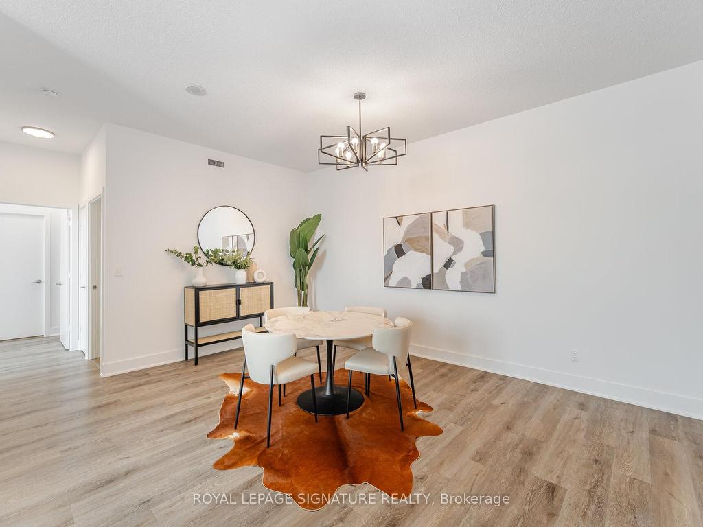 









4070


Confederation

Parkway, PH4605,
Mississauga,




ON
L5B 0E9

