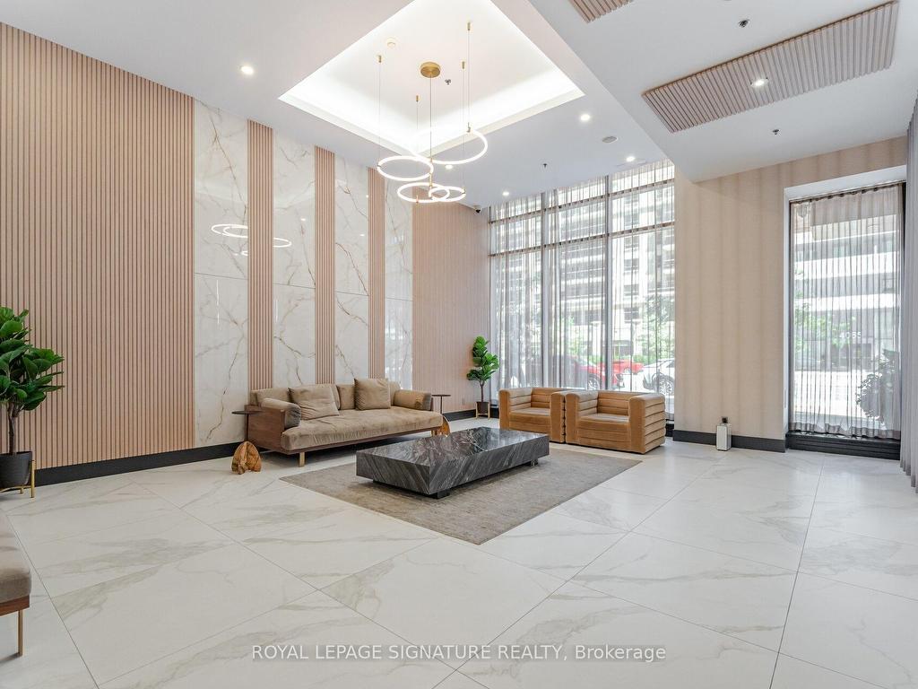 









4070


Confederation

Parkway, PH4605,
Mississauga,




ON
L5B 0E9

