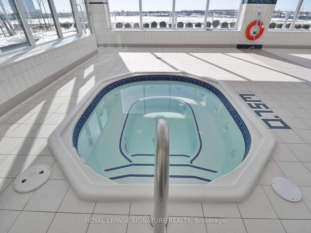 









4070


Confederation

Parkway, PH4605,
Mississauga,




ON
L5B 0E9

