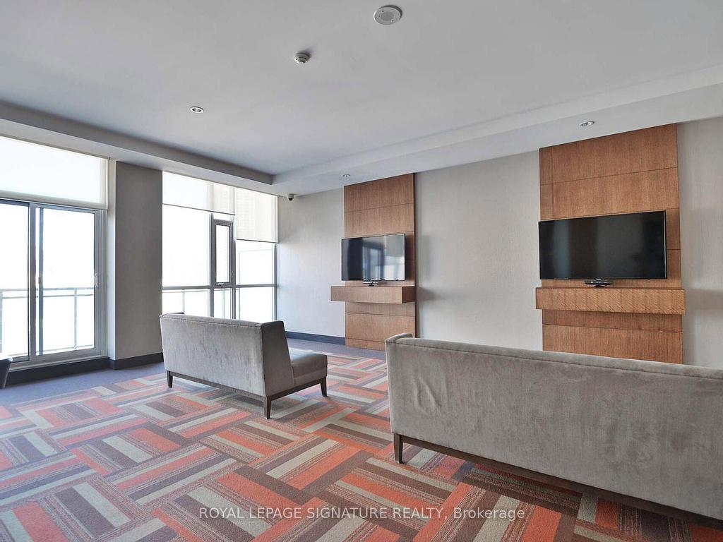 









4070


Confederation

Parkway, PH4605,
Mississauga,




ON
L5B 0E9

