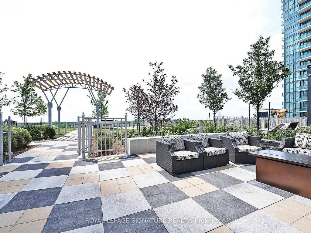 









4070


Confederation

Parkway, PH4605,
Mississauga,




ON
L5B 0E9

