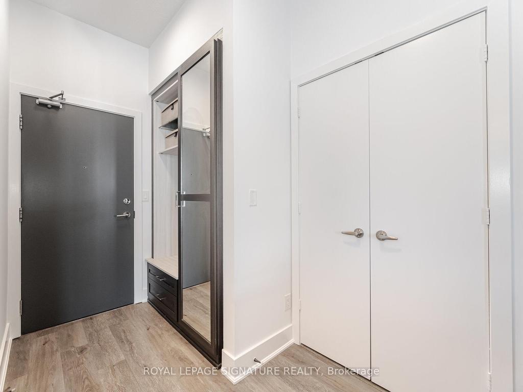 









4070


Confederation

Parkway, PH4605,
Mississauga,




ON
L5B 0E9

