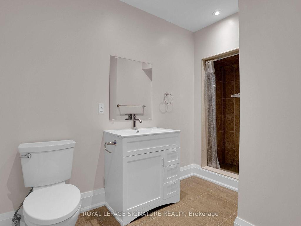 









14


Rotherham

Avenue, Upper 2 Levels,
Toronto,




ON
M6M 1L8

