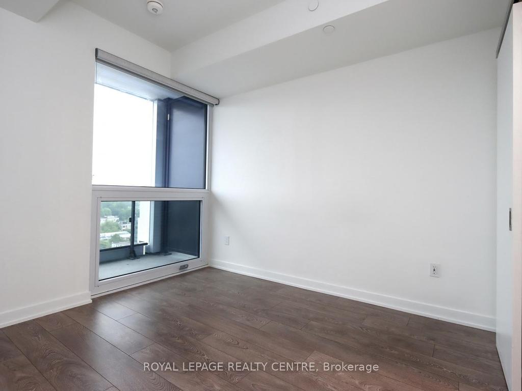 









28


Ann

Street, 1119,
Mississauga,




ON
L5G 0E1

